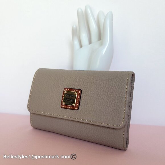 DOONEY & BOURKE Pebbled Grain Leather Medium Flap Wallet with ID Window- Taupe - Picture 5 of 16